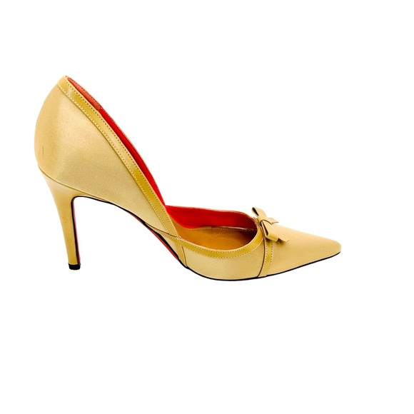 Judith Leiber NWD beige satin and leather 4” high heel pump Sz 8 - Picture 2 of 14